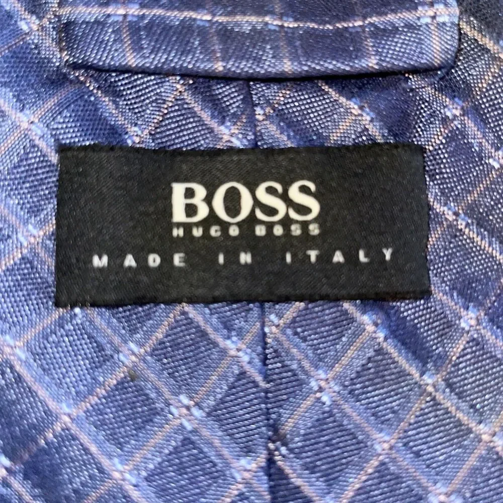 Hugo Boss Dress Tie Men’s Size 59 Long 3 Wide Blue Striped 100% Silk Italy